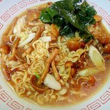 なめことワカメの味噌ラーメン